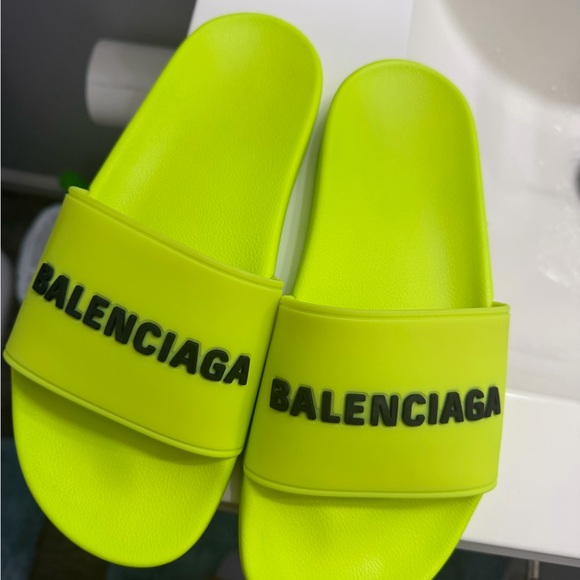 Balenciaga Rubber Slides - Picture 10 of 13